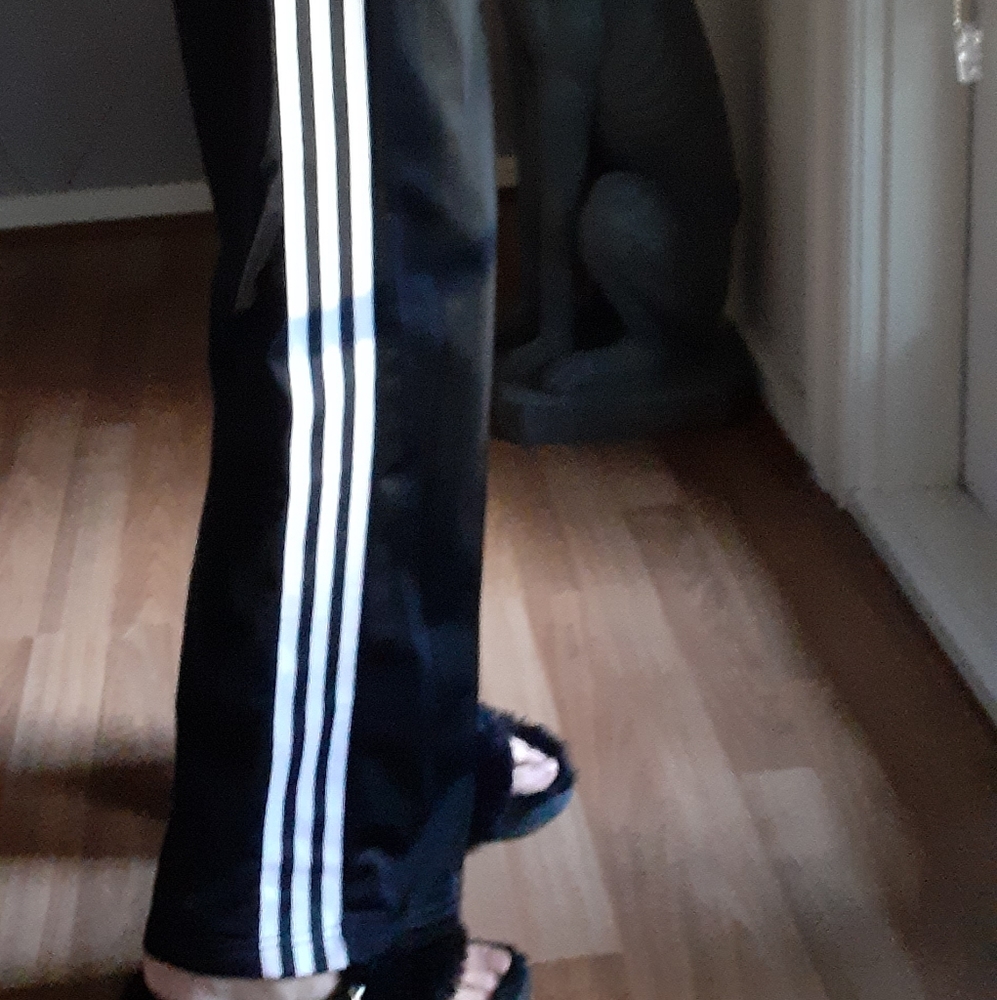 Adidas Women's Track Pant Love Heart Detail - Picture 10 of 10